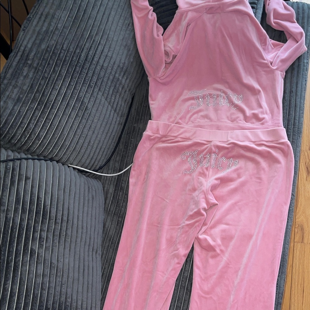 Juicy velour sweatsuit